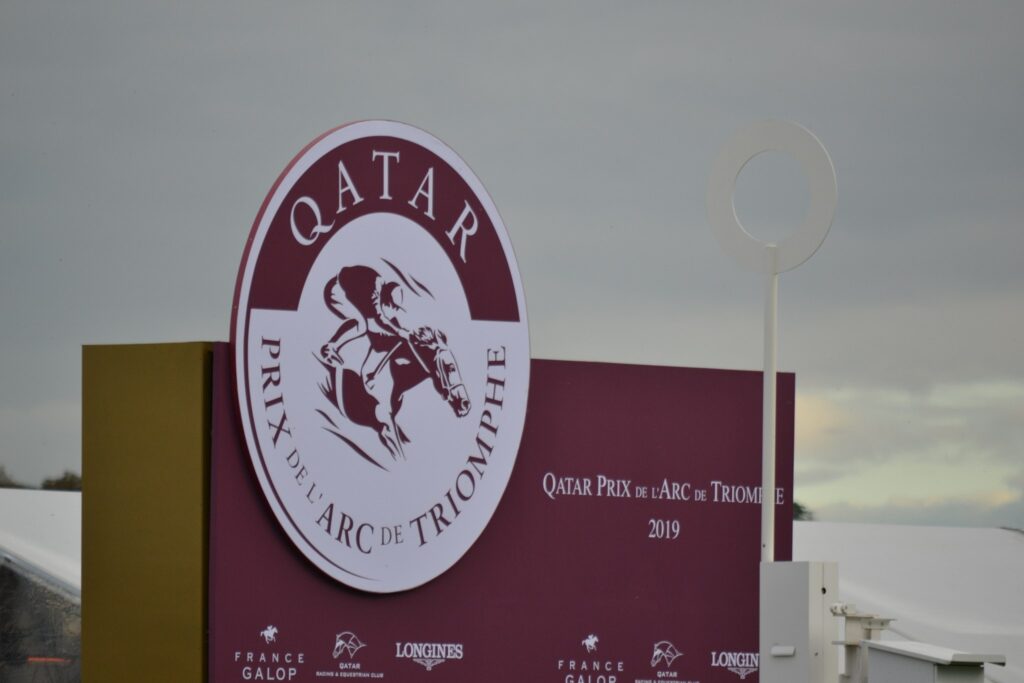 凱旋門賞当日のパリロンシャン競馬場