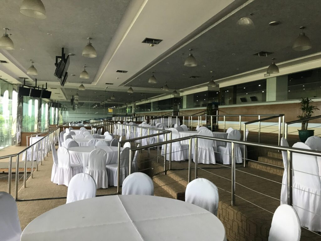 サンラザロ競馬場のパーティールーム